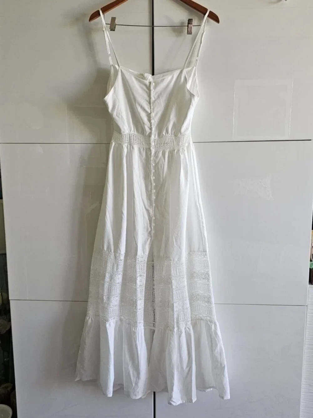 Elegant Eyelet Lace Tie Knot Back Sleeveless Button up Midi Dress - Picture 6 of 16